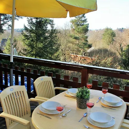 펜션 Pretty In With Private Pool Beaulieu (Cantal)